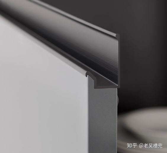 晶鋼門(mén)和亞克力哪個(gè)好_碳鋼櫥柜門(mén)好還是晶鋼櫥柜好_晶鋼門(mén)和吸塑門(mén)那種好